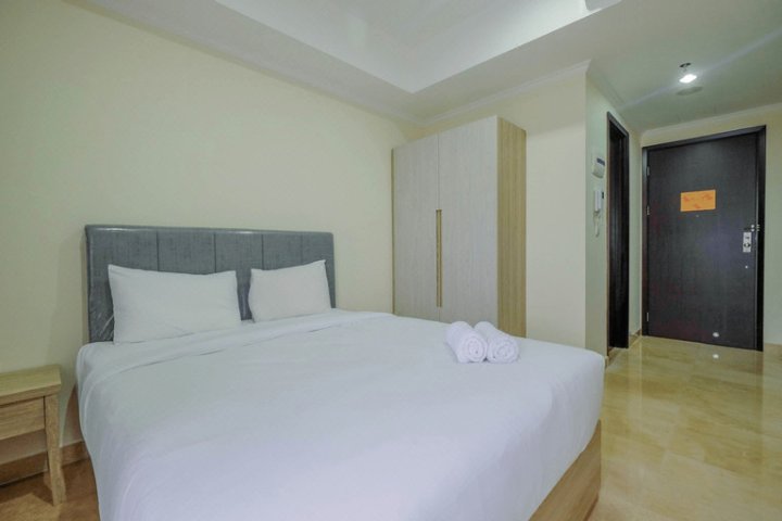 Brand New Studio Apartment at Menteng Park by Travelio