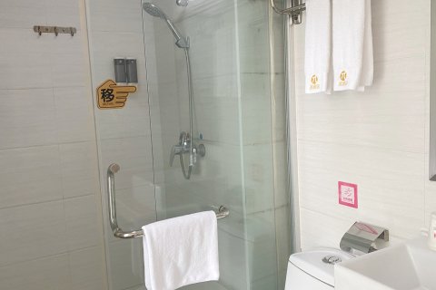 派派酒店(三河燕郊华北科技学院店)