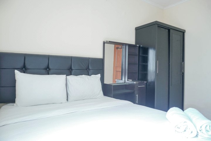 对于卧室大象玛达地中海公寓来说简单好(Simply Good for 2Br Gajah Mada Mediterania Apartment)