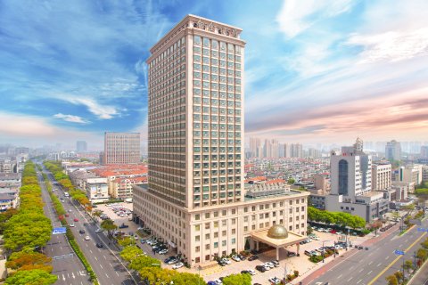 平湖白金汉爵大酒店