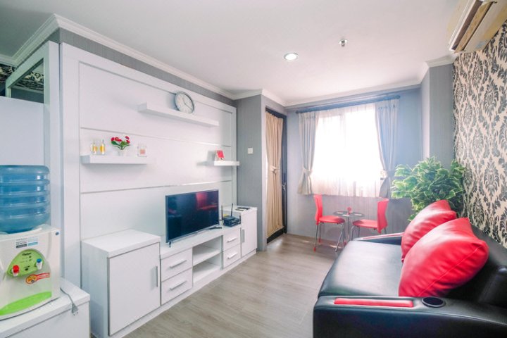 舒适且新装修的@ 2卧室Kebagusan City公寓(Comfy and New Furnished @ 2Br Kebagusan City Apartment)
