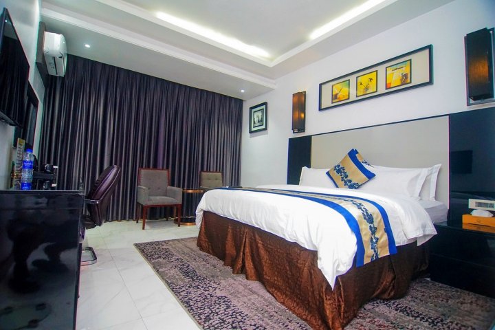 Parktonian Hotel Lekki