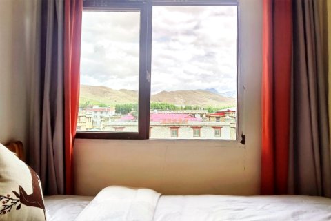 稻城时光1990客栈