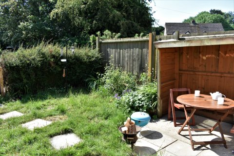 The Owl Box: Self-Contained Private Annex & Garden