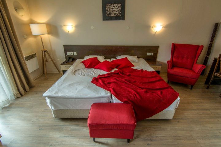 Cozy Apartment in Bansko, All You Need for Skicycling Holiday