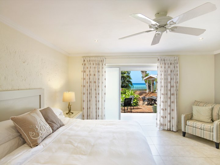 南风海滩房屋是一个拥有绝美海景的三居室(Southwinds Beach House is a 3 Bedroom with Exquisite Sea Views)