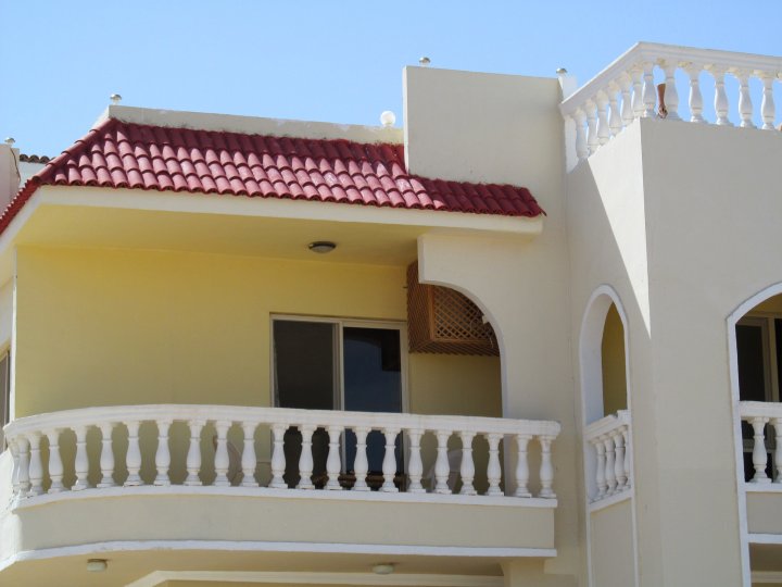 美丽的，家族拥有的顶楼公寓，俯瞰。赫尔格达(A Beautiful, Family-Owned Penthouse Apartment, Overlooking the Red Sea Hurghada)