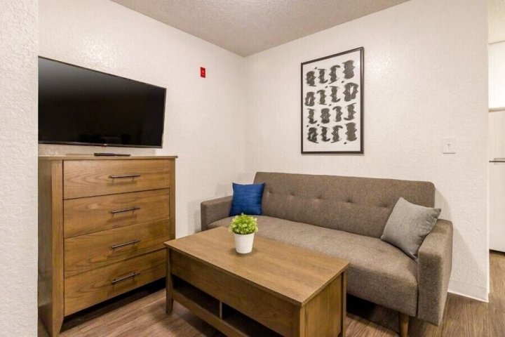 InTown Suites Extended Stay Phoenix AZ - Gilbert