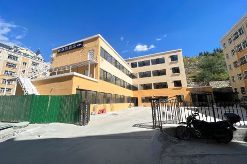 阿勒泰枫林晚精品酒店