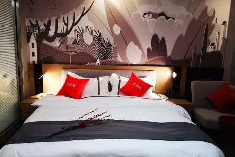 尚客优连锁酒店(甘孜巴塘桃园路店)