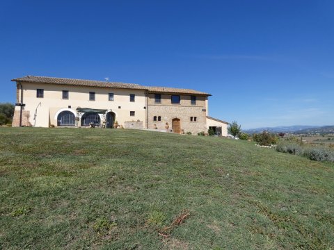 斯卡波翁布里亚城堡酒店(Scappo in Umbria, Casale le Stelle)