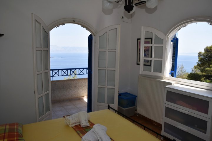 Villa Iokasti (Sea View)