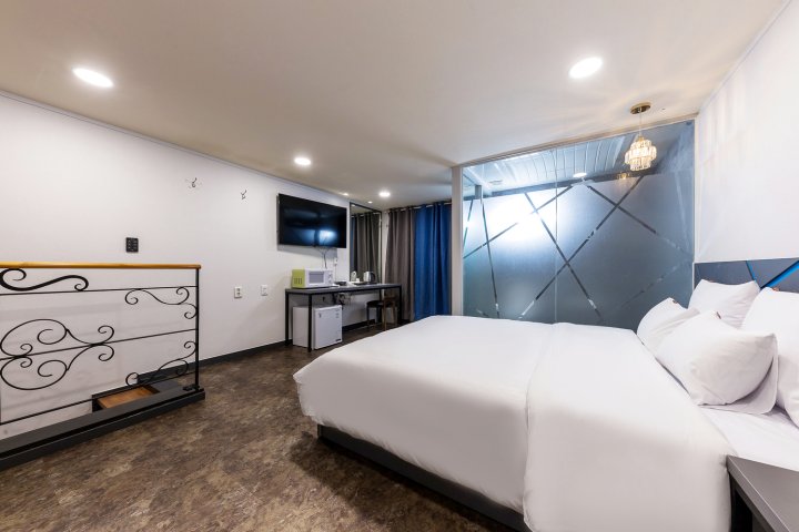 Gongju Donghaksa Sangsang Hotel