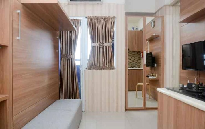 功能齐全的Green Pramuka公寓工作室,靠近购物中心(Functional Studio Green Pramuka Apartment Near Shopping Center)