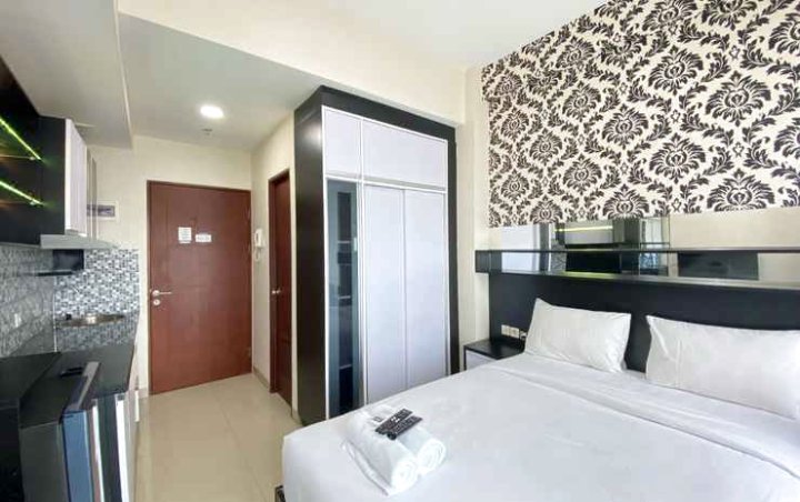 Affordable Studio Room at Taman Melati Jatinangor Apartment by Travelio