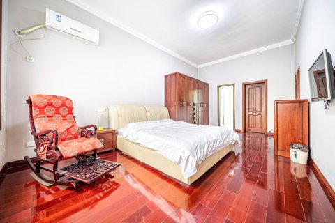 慢姑娘06度假别墅(黄江路分店)