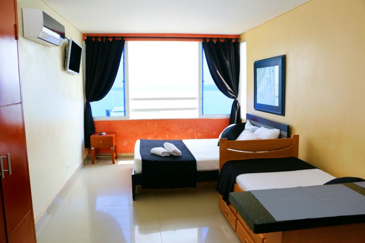 海景阁楼19C空调和Wifi(Apartment in Cartagena in Front of the Sea E19C1)