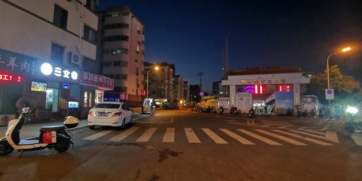 小刘民宿(滨州中街分店)