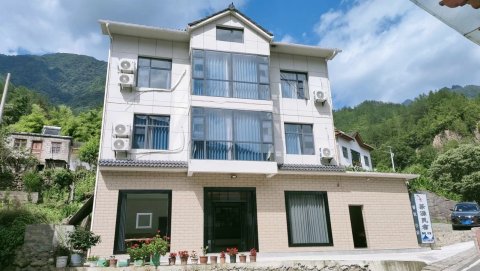 茶源农家院民宿(当阳河路分店)