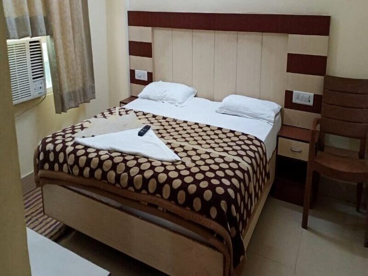 帕尔菠罗奈斯ADB 客房酒店(ADB Rooms Hotel de Pal Varanasi)