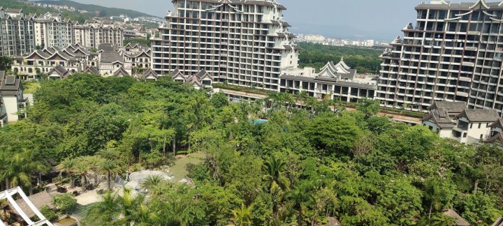 玖沐玫瑰温泉别墅(雨林大道分店)