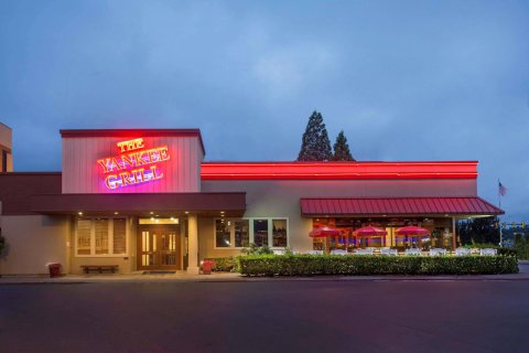 西雅图伦顿红狮会议中心酒店(Red Lion Hotel Conference Center Renton)