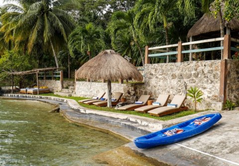 Villa Santuario Lake Front Oasis