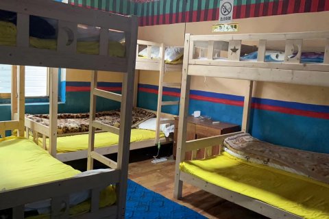 当雄川渝中餐厅宾馆