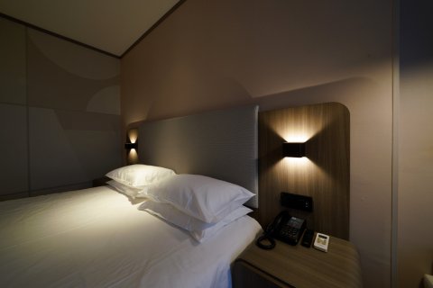 汉庭酒店(长兴东鱼坊步行街店)