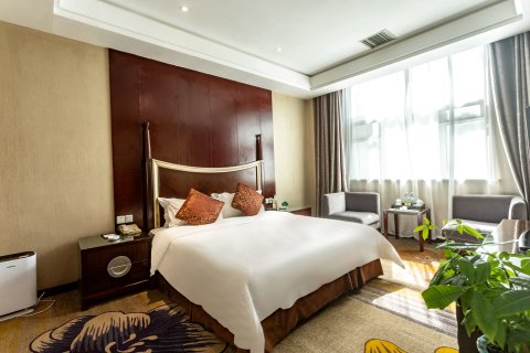 唐河东正蓝湾国际饭店