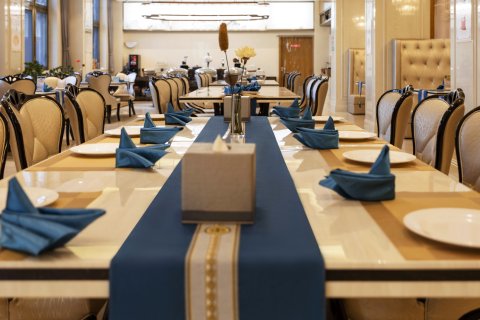 澜沧华峰大酒店