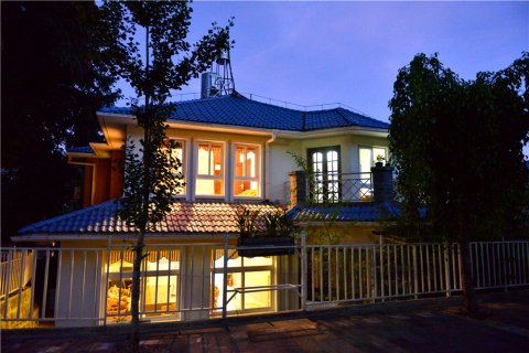 腾冲集美花园温泉民宿