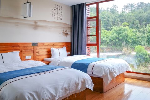 慈利峡谷湾·全景客栈