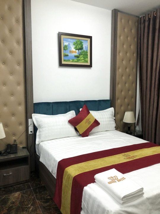 女王仁清酒店(Queen Nhan Chinh Hotel)