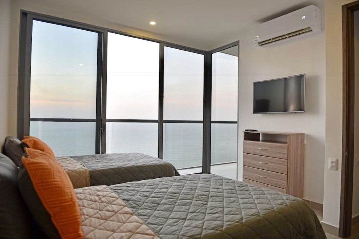 41 楼海景奢华公寓酒店(41st Floor Luxury Apartment - Sea View)