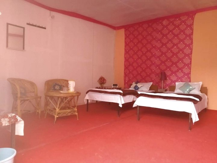 帕亚神圣康比露营酒店(Prayag Divine Kumbh Camp - Hostel)