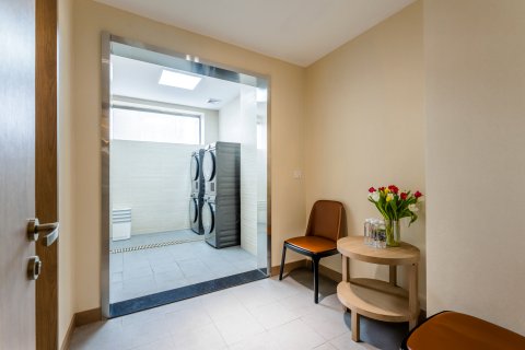 西安志诚丽柏酒店(西安小寨科技路地铁站店)