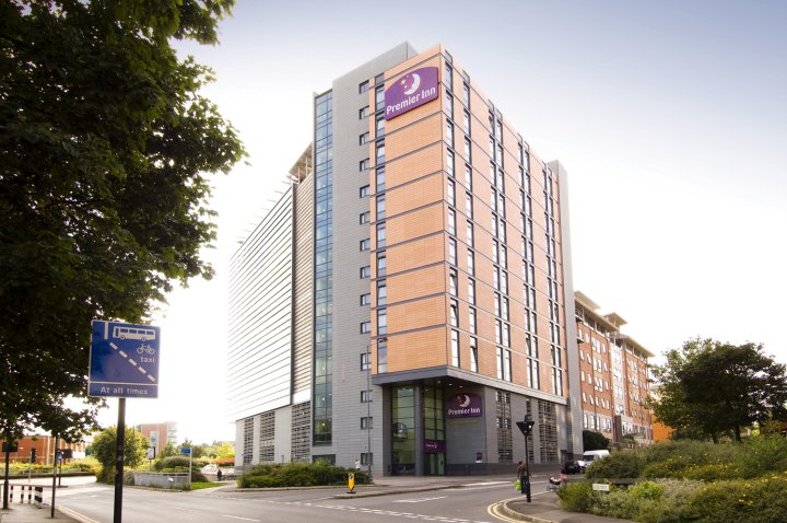 設菲爾德圣玛丽门普瑞米尔酒店(Premier Inn Sheffield City Centre (St Mary's Gate))