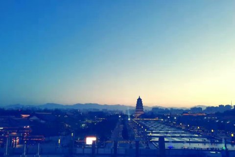 千寻园林景观酒店(西安大雁塔大唐不夜城店)