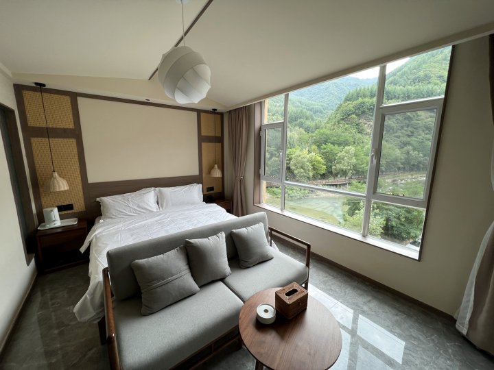 官鹅沟半山渡酒店