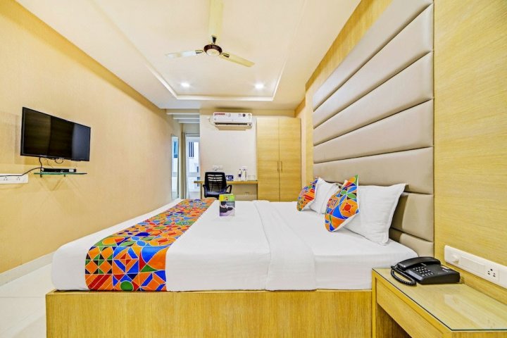 FabHotel Viraj Suites Gachibowli