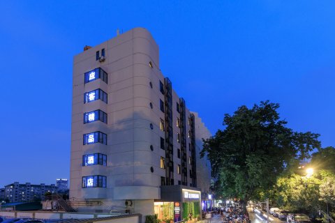 应客精品酒店(杭州西湖中河北路地铁站店)