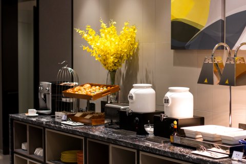 如家商旅酒店(平凉柳湖公园绿地广场店)