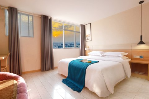 米尼酒店(于都长征大道鹏泰百货店)