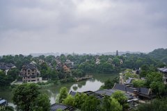 一山一墅度假美墅(峨眉山报国寺店)