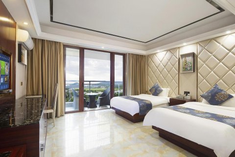 佳轩假日酒店(三亚湾凤凰机场店)