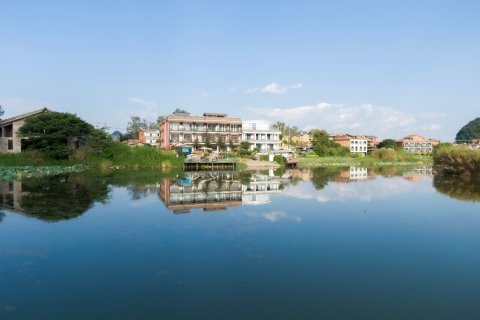 普者黑云傍花情宿·湖畔湖景民宿