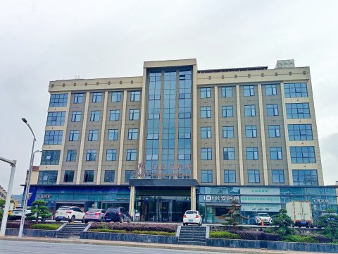 白玉兰酒店(十堰东风大道机场店)