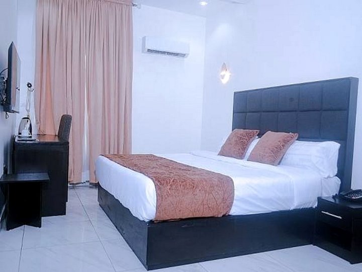 Kendronna Hotel and Suites