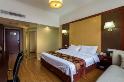 至康国际酒店(通山政府广场店)